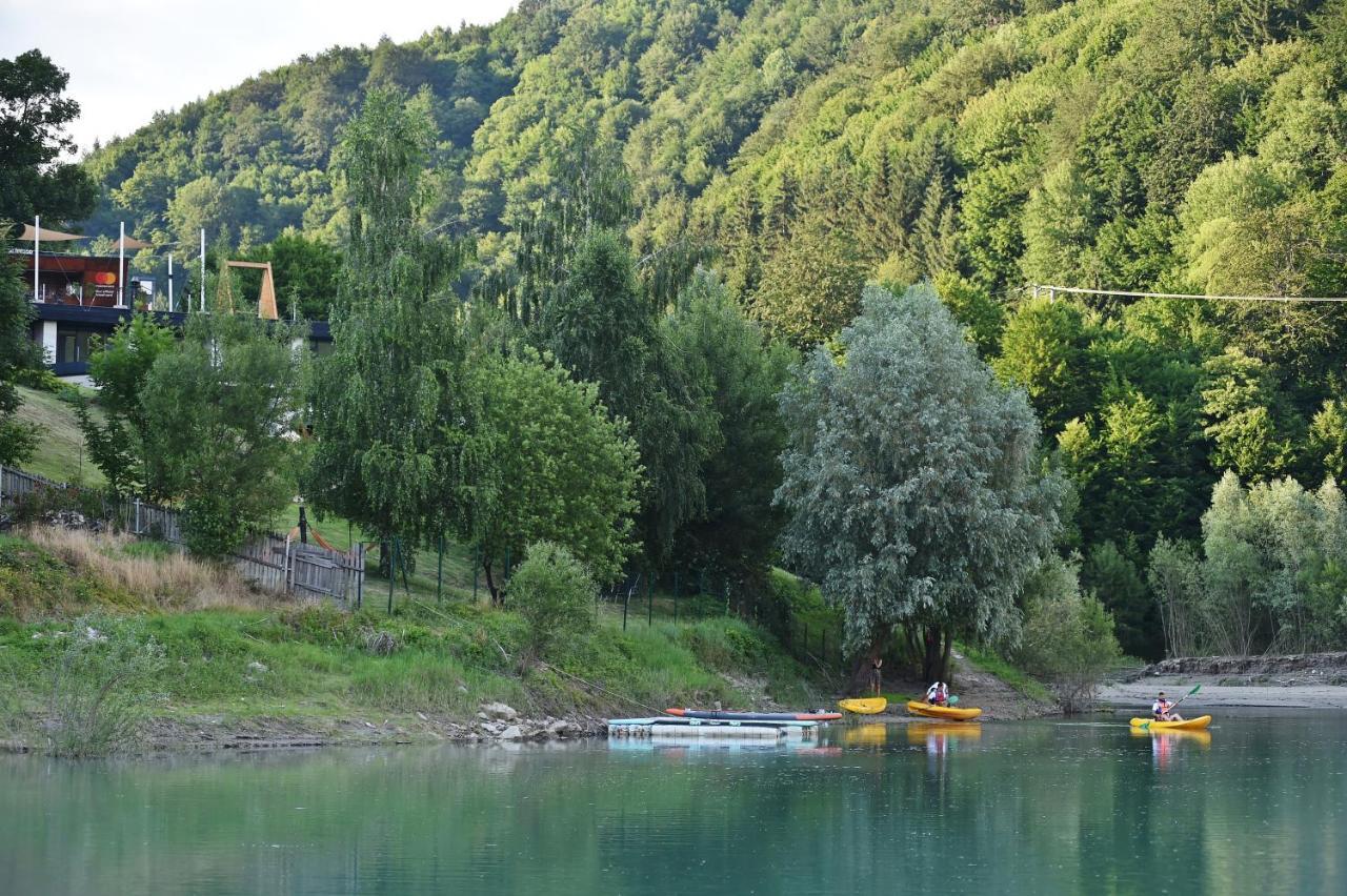 Pensiunea Atra Doftana Teşila Exterior foto